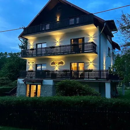 Guest house Jeleni Ruczaj *